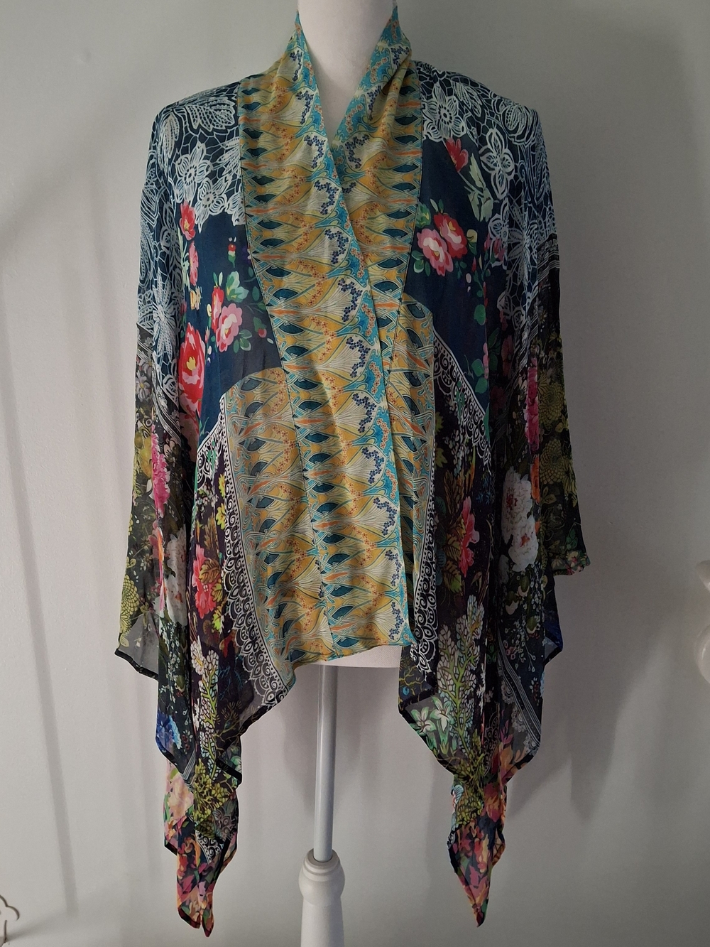 Coldwater Creek Navy, Yellow & Teal Floral Kimono Wrap
